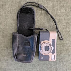 Nica Silver Camera with Case